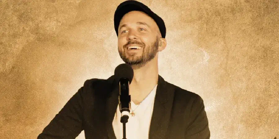 Photo of Joshua Aaron