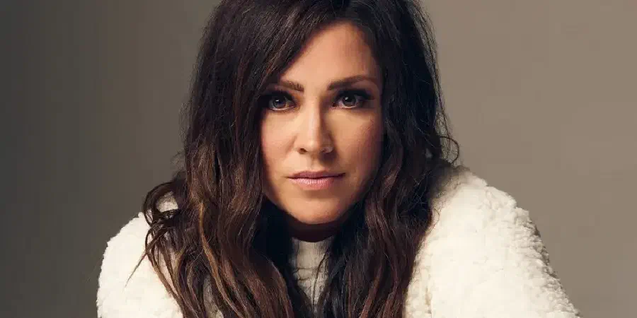 Photo of Kari Jobe